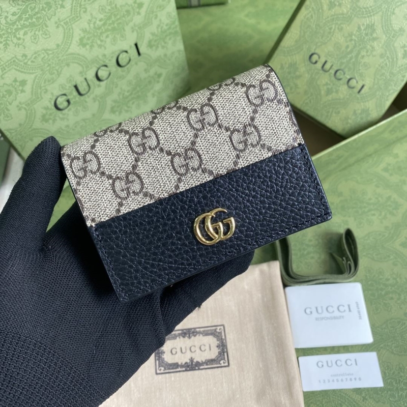 G*u*i wallets & purse
